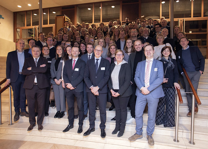Featured image for “Recent benoemde (kandidaat-)notarissen heffen het glas bij Fednot”
